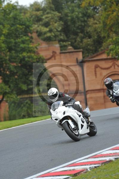 Motorcycle action photographs;Trackday digital images;event digital images;eventdigitalimages;no limits trackday;oulton park;oulton park circuit cheshire;oulton park photographs;peter wileman photography;trackday;trackday photos