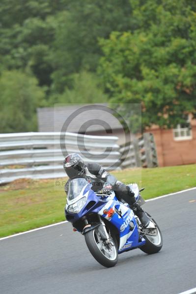 Motorcycle action photographs;Trackday digital images;event digital images;eventdigitalimages;no limits trackday;oulton park;oulton park circuit cheshire;oulton park photographs;peter wileman photography;trackday;trackday photos