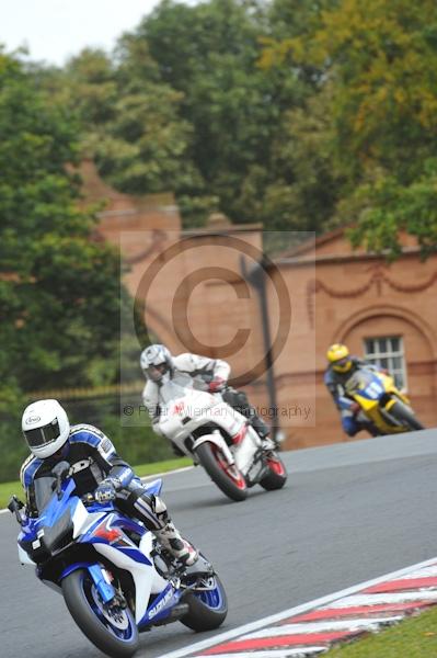 Motorcycle action photographs;Trackday digital images;event digital images;eventdigitalimages;no limits trackday;oulton park;oulton park circuit cheshire;oulton park photographs;peter wileman photography;trackday;trackday photos