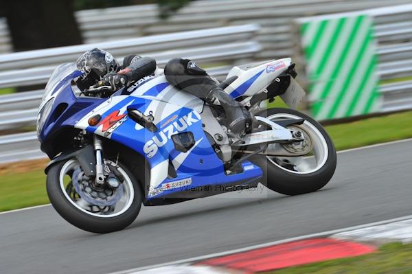 Motorcycle action photographs;Trackday digital images;event digital images;eventdigitalimages;no limits trackday;oulton park;oulton park circuit cheshire;oulton park photographs;peter wileman photography;trackday;trackday photos