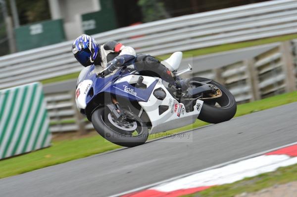 Motorcycle action photographs;Trackday digital images;event digital images;eventdigitalimages;no limits trackday;oulton park;oulton park circuit cheshire;oulton park photographs;peter wileman photography;trackday;trackday photos