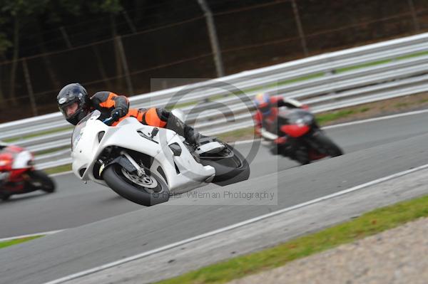 Motorcycle action photographs;Trackday digital images;event digital images;eventdigitalimages;no limits trackday;oulton park;oulton park circuit cheshire;oulton park photographs;peter wileman photography;trackday;trackday photos