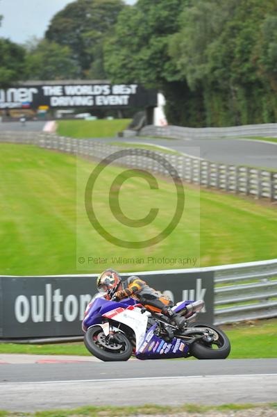 Motorcycle action photographs;Trackday digital images;event digital images;eventdigitalimages;no limits trackday;oulton park;oulton park circuit cheshire;oulton park photographs;peter wileman photography;trackday;trackday photos