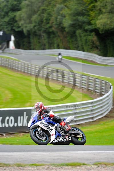 Motorcycle action photographs;Trackday digital images;event digital images;eventdigitalimages;no limits trackday;oulton park;oulton park circuit cheshire;oulton park photographs;peter wileman photography;trackday;trackday photos