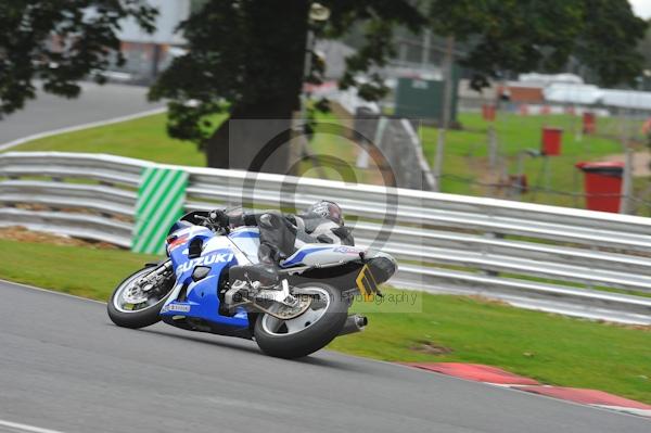 Motorcycle action photographs;Trackday digital images;event digital images;eventdigitalimages;no limits trackday;oulton park;oulton park circuit cheshire;oulton park photographs;peter wileman photography;trackday;trackday photos