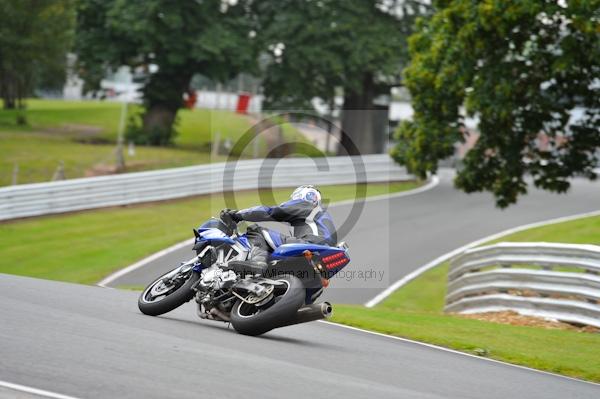 Motorcycle action photographs;Trackday digital images;event digital images;eventdigitalimages;no limits trackday;oulton park;oulton park circuit cheshire;oulton park photographs;peter wileman photography;trackday;trackday photos