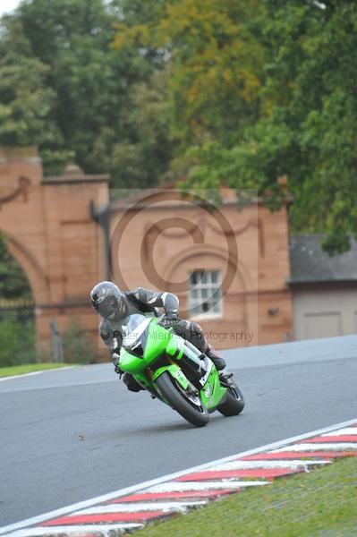 Motorcycle action photographs;Trackday digital images;event digital images;eventdigitalimages;no limits trackday;oulton park;oulton park circuit cheshire;oulton park photographs;peter wileman photography;trackday;trackday photos