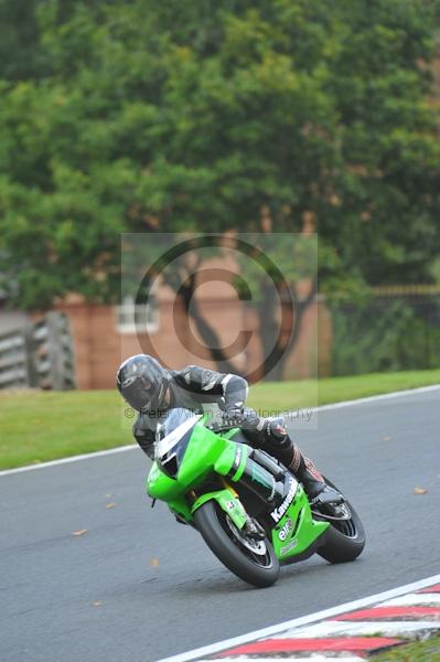 Motorcycle action photographs;Trackday digital images;event digital images;eventdigitalimages;no limits trackday;oulton park;oulton park circuit cheshire;oulton park photographs;peter wileman photography;trackday;trackday photos