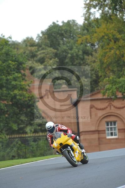 Motorcycle action photographs;Trackday digital images;event digital images;eventdigitalimages;no limits trackday;oulton park;oulton park circuit cheshire;oulton park photographs;peter wileman photography;trackday;trackday photos