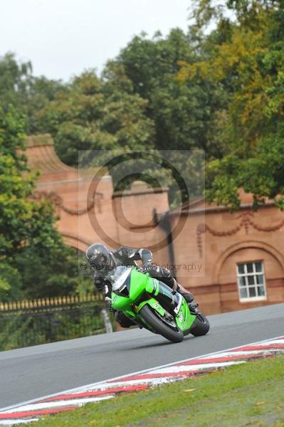 Motorcycle action photographs;Trackday digital images;event digital images;eventdigitalimages;no limits trackday;oulton park;oulton park circuit cheshire;oulton park photographs;peter wileman photography;trackday;trackday photos