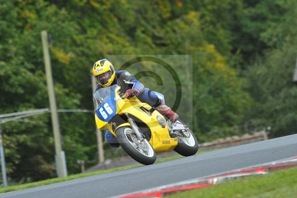 Motorcycle action photographs;Trackday digital images;event digital images;eventdigitalimages;no limits trackday;oulton park;oulton park circuit cheshire;oulton park photographs;peter wileman photography;trackday;trackday photos