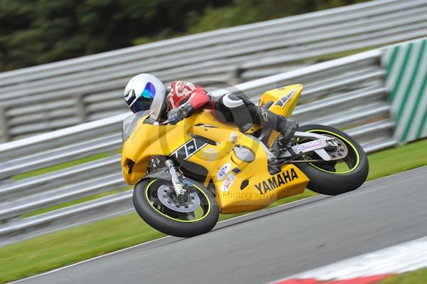 Motorcycle action photographs;Trackday digital images;event digital images;eventdigitalimages;no limits trackday;oulton park;oulton park circuit cheshire;oulton park photographs;peter wileman photography;trackday;trackday photos