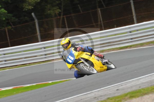 Motorcycle action photographs;Trackday digital images;event digital images;eventdigitalimages;no limits trackday;oulton park;oulton park circuit cheshire;oulton park photographs;peter wileman photography;trackday;trackday photos