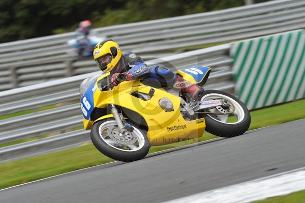 Motorcycle action photographs;Trackday digital images;event digital images;eventdigitalimages;no limits trackday;oulton park;oulton park circuit cheshire;oulton park photographs;peter wileman photography;trackday;trackday photos