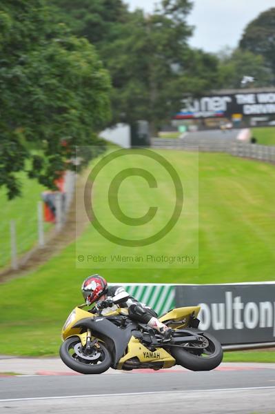 Motorcycle action photographs;Trackday digital images;event digital images;eventdigitalimages;no limits trackday;oulton park;oulton park circuit cheshire;oulton park photographs;peter wileman photography;trackday;trackday photos