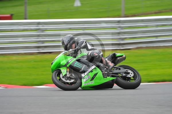 Motorcycle action photographs;Trackday digital images;event digital images;eventdigitalimages;no limits trackday;oulton park;oulton park circuit cheshire;oulton park photographs;peter wileman photography;trackday;trackday photos