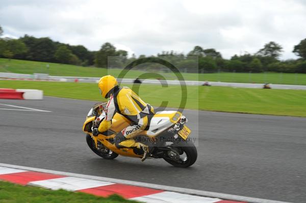 Motorcycle action photographs;Trackday digital images;event digital images;eventdigitalimages;no limits trackday;oulton park;oulton park circuit cheshire;oulton park photographs;peter wileman photography;trackday;trackday photos