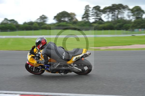 Motorcycle action photographs;Trackday digital images;event digital images;eventdigitalimages;no limits trackday;oulton park;oulton park circuit cheshire;oulton park photographs;peter wileman photography;trackday;trackday photos