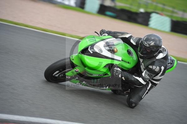 Motorcycle action photographs;Trackday digital images;event digital images;eventdigitalimages;no limits trackday;oulton park;oulton park circuit cheshire;oulton park photographs;peter wileman photography;trackday;trackday photos