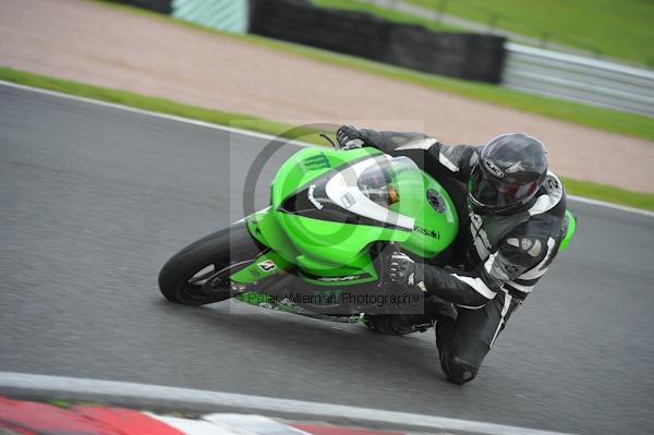 Motorcycle action photographs;Trackday digital images;event digital images;eventdigitalimages;no limits trackday;oulton park;oulton park circuit cheshire;oulton park photographs;peter wileman photography;trackday;trackday photos