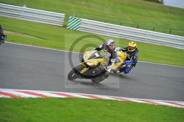 Motorcycle action photographs;Trackday digital images;event digital images;eventdigitalimages;no limits trackday;oulton park;oulton park circuit cheshire;oulton park photographs;peter wileman photography;trackday;trackday photos