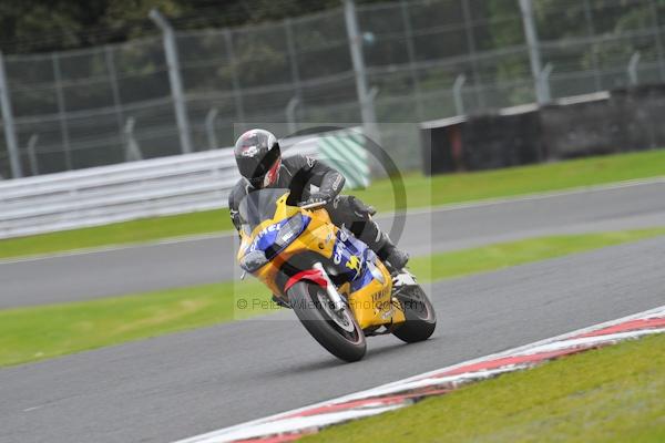 Motorcycle action photographs;Trackday digital images;event digital images;eventdigitalimages;no limits trackday;oulton park;oulton park circuit cheshire;oulton park photographs;peter wileman photography;trackday;trackday photos