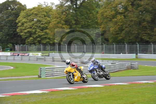 Motorcycle action photographs;Trackday digital images;event digital images;eventdigitalimages;no limits trackday;oulton park;oulton park circuit cheshire;oulton park photographs;peter wileman photography;trackday;trackday photos