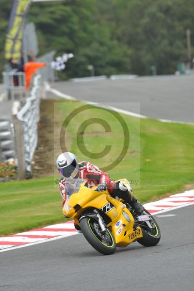 Motorcycle action photographs;Trackday digital images;event digital images;eventdigitalimages;no limits trackday;oulton park;oulton park circuit cheshire;oulton park photographs;peter wileman photography;trackday;trackday photos