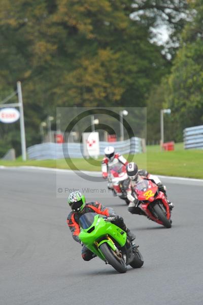 Motorcycle action photographs;Trackday digital images;event digital images;eventdigitalimages;no limits trackday;oulton park;oulton park circuit cheshire;oulton park photographs;peter wileman photography;trackday;trackday photos