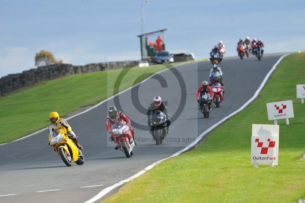 Motorcycle action photographs;Trackday digital images;event digital images;eventdigitalimages;no limits trackday;oulton park;oulton park circuit cheshire;oulton park photographs;peter wileman photography;trackday;trackday photos