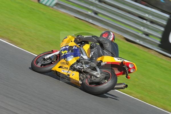 Motorcycle action photographs;Trackday digital images;event digital images;eventdigitalimages;no limits trackday;oulton park;oulton park circuit cheshire;oulton park photographs;peter wileman photography;trackday;trackday photos