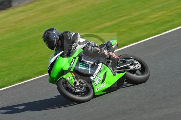 Motorcycle action photographs;Trackday digital images;event digital images;eventdigitalimages;no limits trackday;oulton park;oulton park circuit cheshire;oulton park photographs;peter wileman photography;trackday;trackday photos