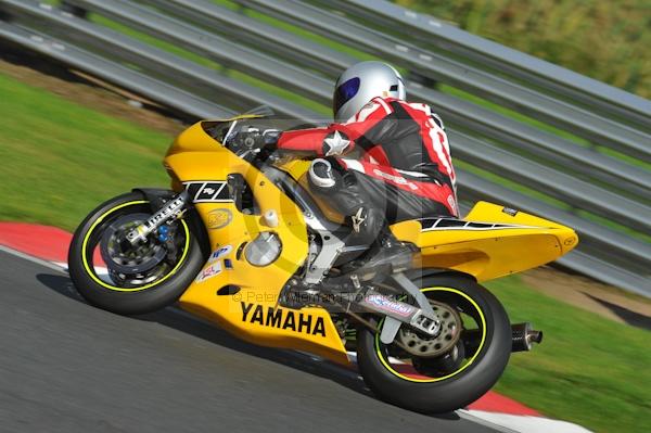 Motorcycle action photographs;Trackday digital images;event digital images;eventdigitalimages;no limits trackday;oulton park;oulton park circuit cheshire;oulton park photographs;peter wileman photography;trackday;trackday photos