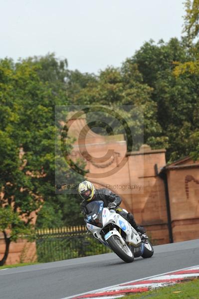 Motorcycle action photographs;Trackday digital images;event digital images;eventdigitalimages;no limits trackday;oulton park;oulton park circuit cheshire;oulton park photographs;peter wileman photography;trackday;trackday photos