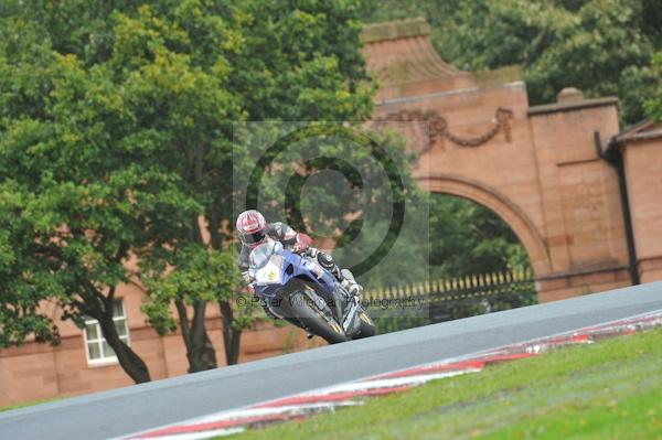 Motorcycle action photographs;Trackday digital images;event digital images;eventdigitalimages;no limits trackday;oulton park;oulton park circuit cheshire;oulton park photographs;peter wileman photography;trackday;trackday photos