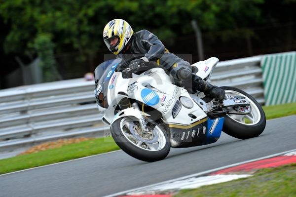 Motorcycle action photographs;Trackday digital images;event digital images;eventdigitalimages;no limits trackday;oulton park;oulton park circuit cheshire;oulton park photographs;peter wileman photography;trackday;trackday photos