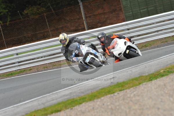 Motorcycle action photographs;Trackday digital images;event digital images;eventdigitalimages;no limits trackday;oulton park;oulton park circuit cheshire;oulton park photographs;peter wileman photography;trackday;trackday photos