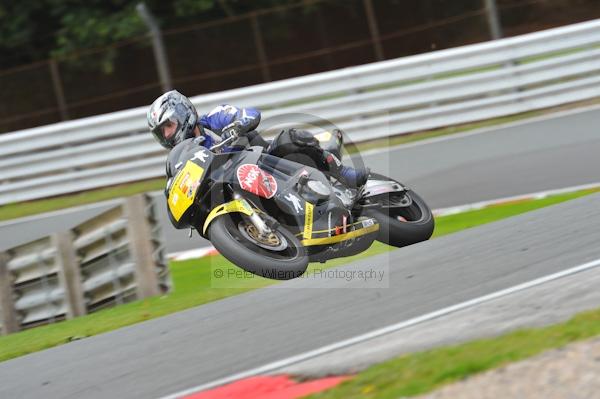 Motorcycle action photographs;Trackday digital images;event digital images;eventdigitalimages;no limits trackday;oulton park;oulton park circuit cheshire;oulton park photographs;peter wileman photography;trackday;trackday photos