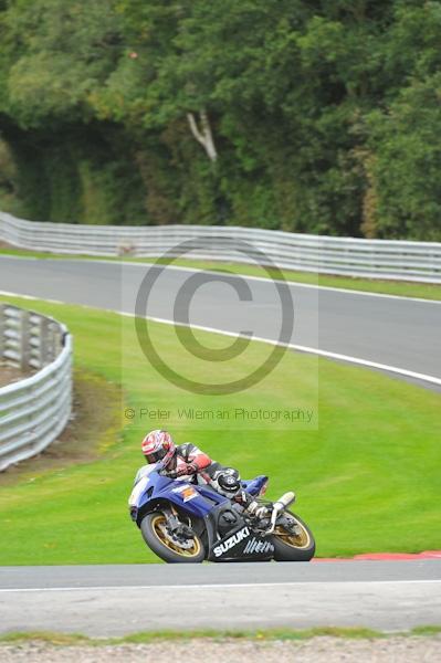 Motorcycle action photographs;Trackday digital images;event digital images;eventdigitalimages;no limits trackday;oulton park;oulton park circuit cheshire;oulton park photographs;peter wileman photography;trackday;trackday photos