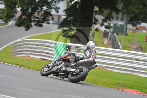 Motorcycle action photographs;Trackday digital images;event digital images;eventdigitalimages;no limits trackday;oulton park;oulton park circuit cheshire;oulton park photographs;peter wileman photography;trackday;trackday photos