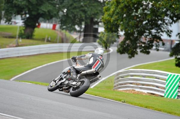 Motorcycle action photographs;Trackday digital images;event digital images;eventdigitalimages;no limits trackday;oulton park;oulton park circuit cheshire;oulton park photographs;peter wileman photography;trackday;trackday photos