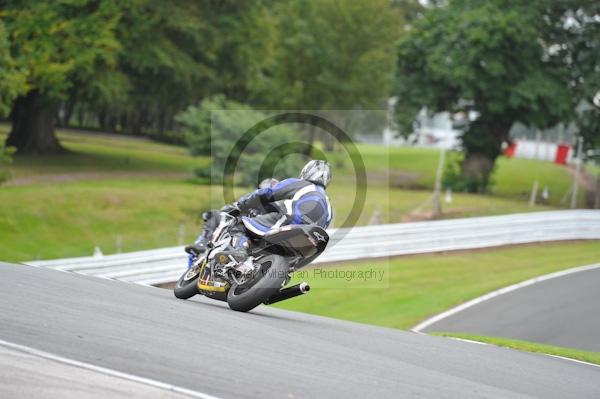 Motorcycle action photographs;Trackday digital images;event digital images;eventdigitalimages;no limits trackday;oulton park;oulton park circuit cheshire;oulton park photographs;peter wileman photography;trackday;trackday photos