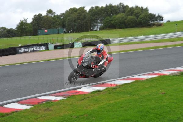 Motorcycle action photographs;Trackday digital images;event digital images;eventdigitalimages;no limits trackday;oulton park;oulton park circuit cheshire;oulton park photographs;peter wileman photography;trackday;trackday photos