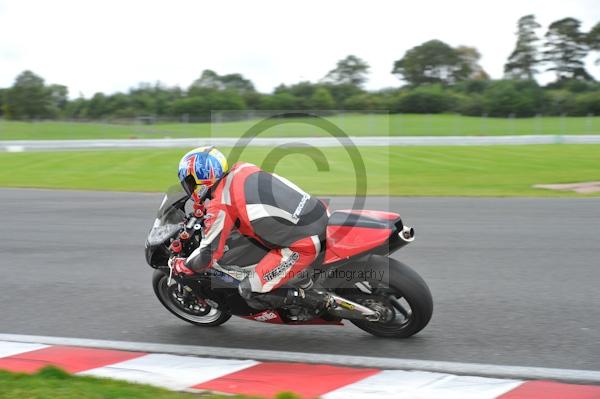 Motorcycle action photographs;Trackday digital images;event digital images;eventdigitalimages;no limits trackday;oulton park;oulton park circuit cheshire;oulton park photographs;peter wileman photography;trackday;trackday photos