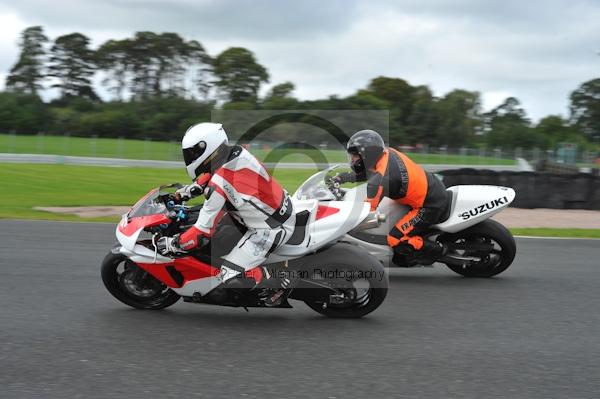 Motorcycle action photographs;Trackday digital images;event digital images;eventdigitalimages;no limits trackday;oulton park;oulton park circuit cheshire;oulton park photographs;peter wileman photography;trackday;trackday photos