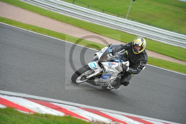 Motorcycle action photographs;Trackday digital images;event digital images;eventdigitalimages;no limits trackday;oulton park;oulton park circuit cheshire;oulton park photographs;peter wileman photography;trackday;trackday photos