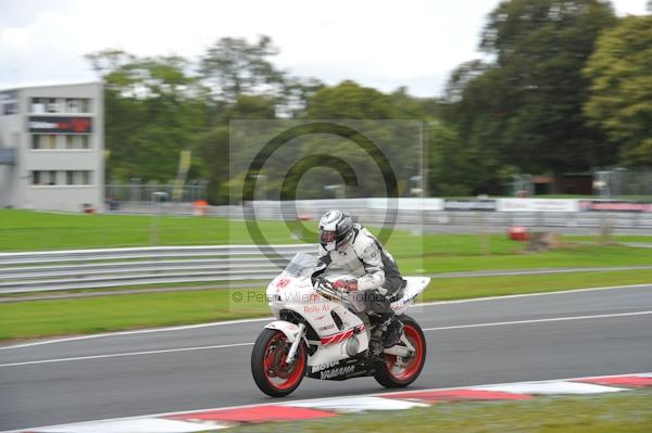 Motorcycle action photographs;Trackday digital images;event digital images;eventdigitalimages;no limits trackday;oulton park;oulton park circuit cheshire;oulton park photographs;peter wileman photography;trackday;trackday photos