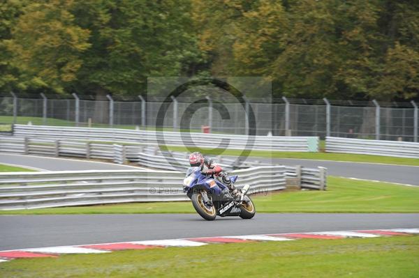 Motorcycle action photographs;Trackday digital images;event digital images;eventdigitalimages;no limits trackday;oulton park;oulton park circuit cheshire;oulton park photographs;peter wileman photography;trackday;trackday photos