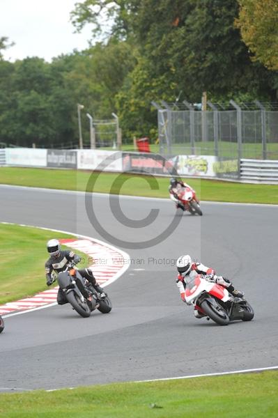 Motorcycle action photographs;Trackday digital images;event digital images;eventdigitalimages;no limits trackday;oulton park;oulton park circuit cheshire;oulton park photographs;peter wileman photography;trackday;trackday photos