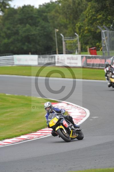 Motorcycle action photographs;Trackday digital images;event digital images;eventdigitalimages;no limits trackday;oulton park;oulton park circuit cheshire;oulton park photographs;peter wileman photography;trackday;trackday photos